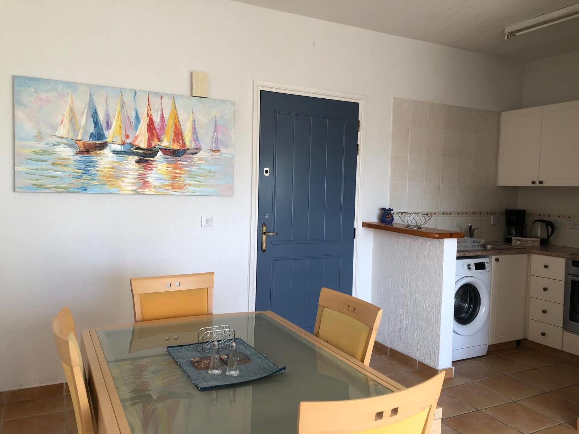 Limnaria Gardens - 1 Bedroom, Sunny Apartment With Stunning Pool Views 파포스 외부 사진