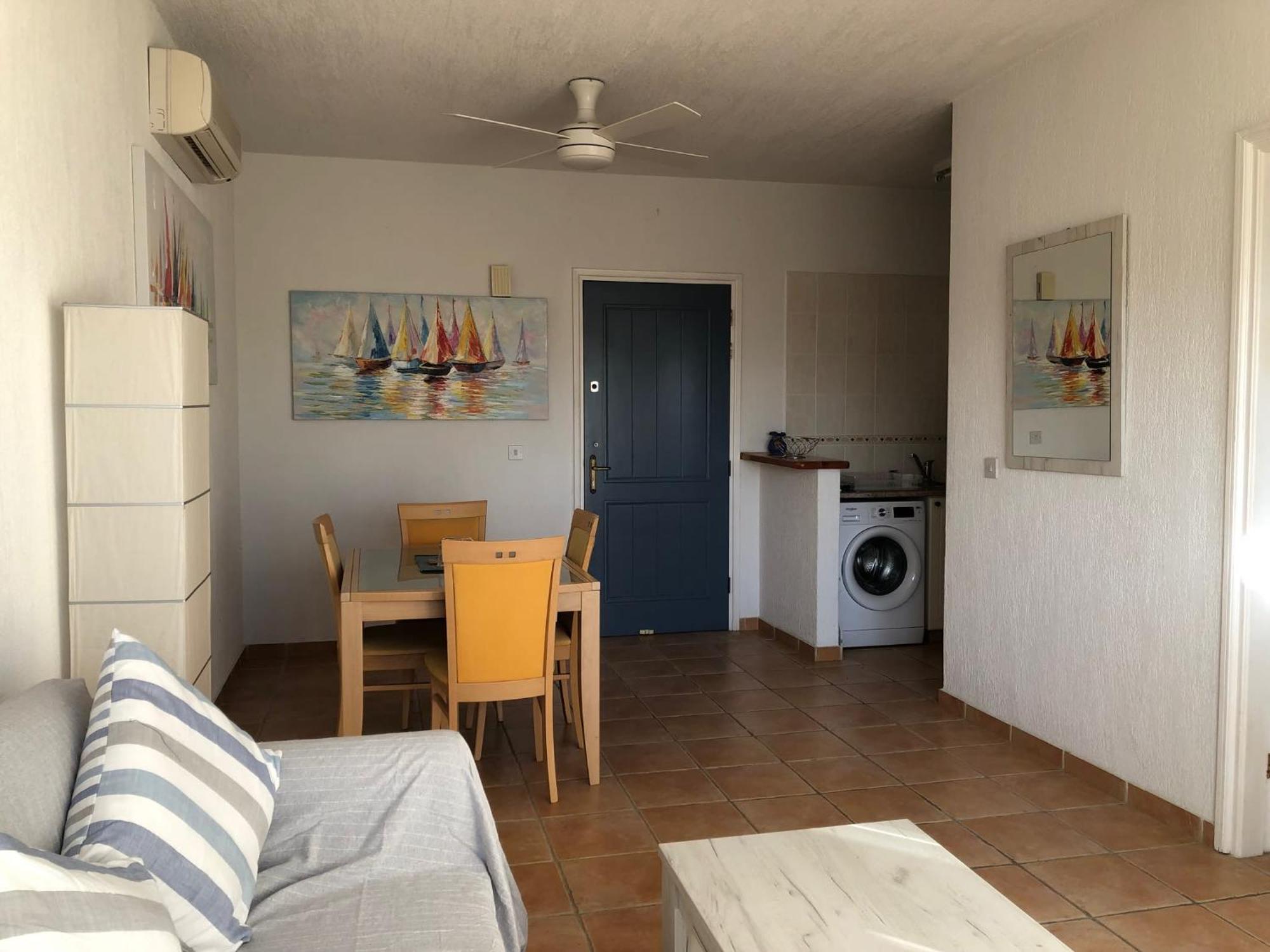Limnaria Gardens - 1 Bedroom, Sunny Apartment With Stunning Pool Views 파포스 외부 사진